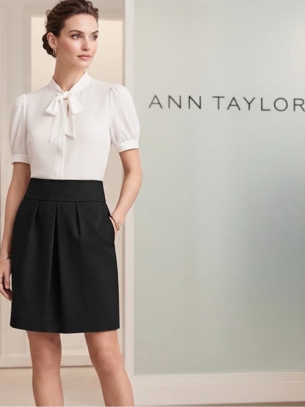 New with tags Ann Taylor Loft designer black skirt sz 0